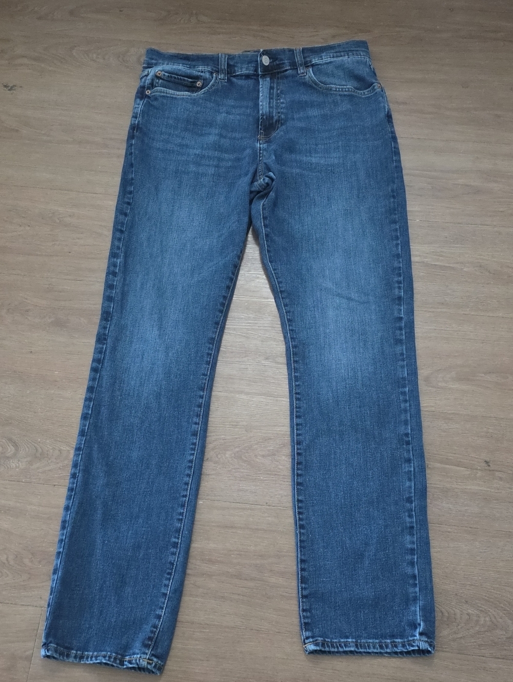 Classic Straight Fit Men’s Jeans in Dark Blue